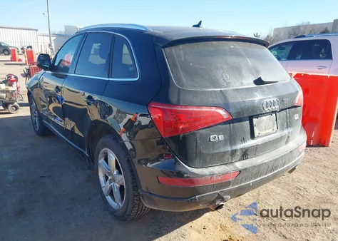 2010 Audi Q5 3.2 Premium z USA, uszkodzony, nr VIN WA1LKAFP0AA018862